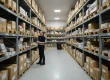 Almacén de distribuidor de periféricos para la industria del plástico con stock original listo para envío
